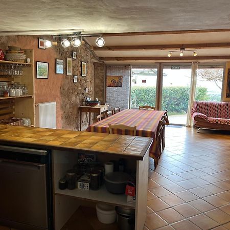 Chambres D'Hotes Gite Saint Roch Tuchan エクステリア 写真