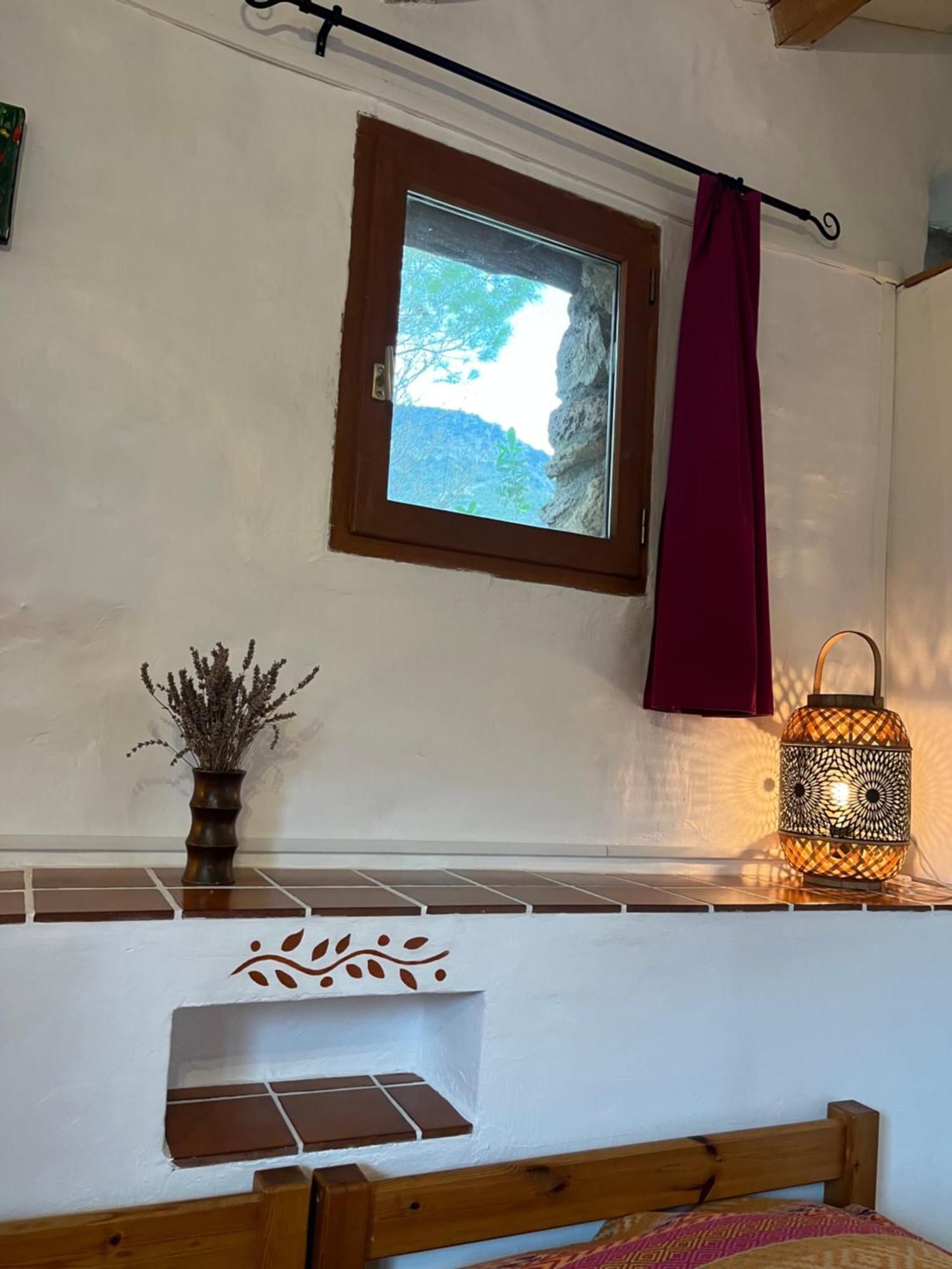 Chambres D'Hotes Gite Saint Roch Tuchan エクステリア 写真