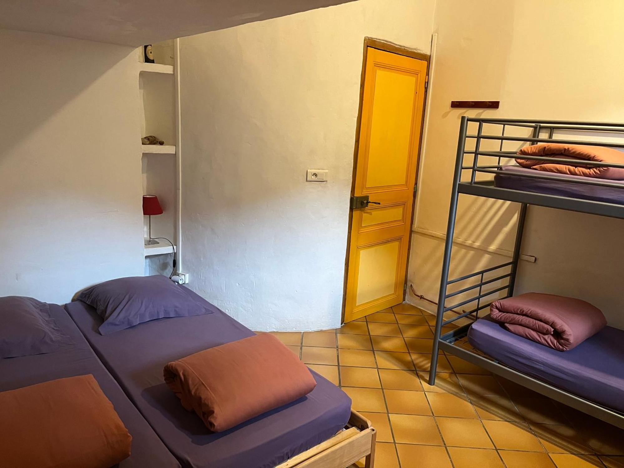 Chambres D'Hotes Gite Saint Roch Tuchan エクステリア 写真